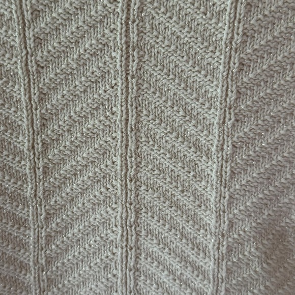 Chaps Women's cream V-Neck Sweater pullover with sparkle to it Size Large - Picture 5 of 7